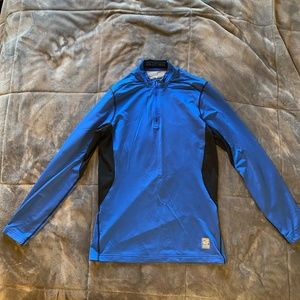 Nike Fitted Quarter Zip Size: Medium